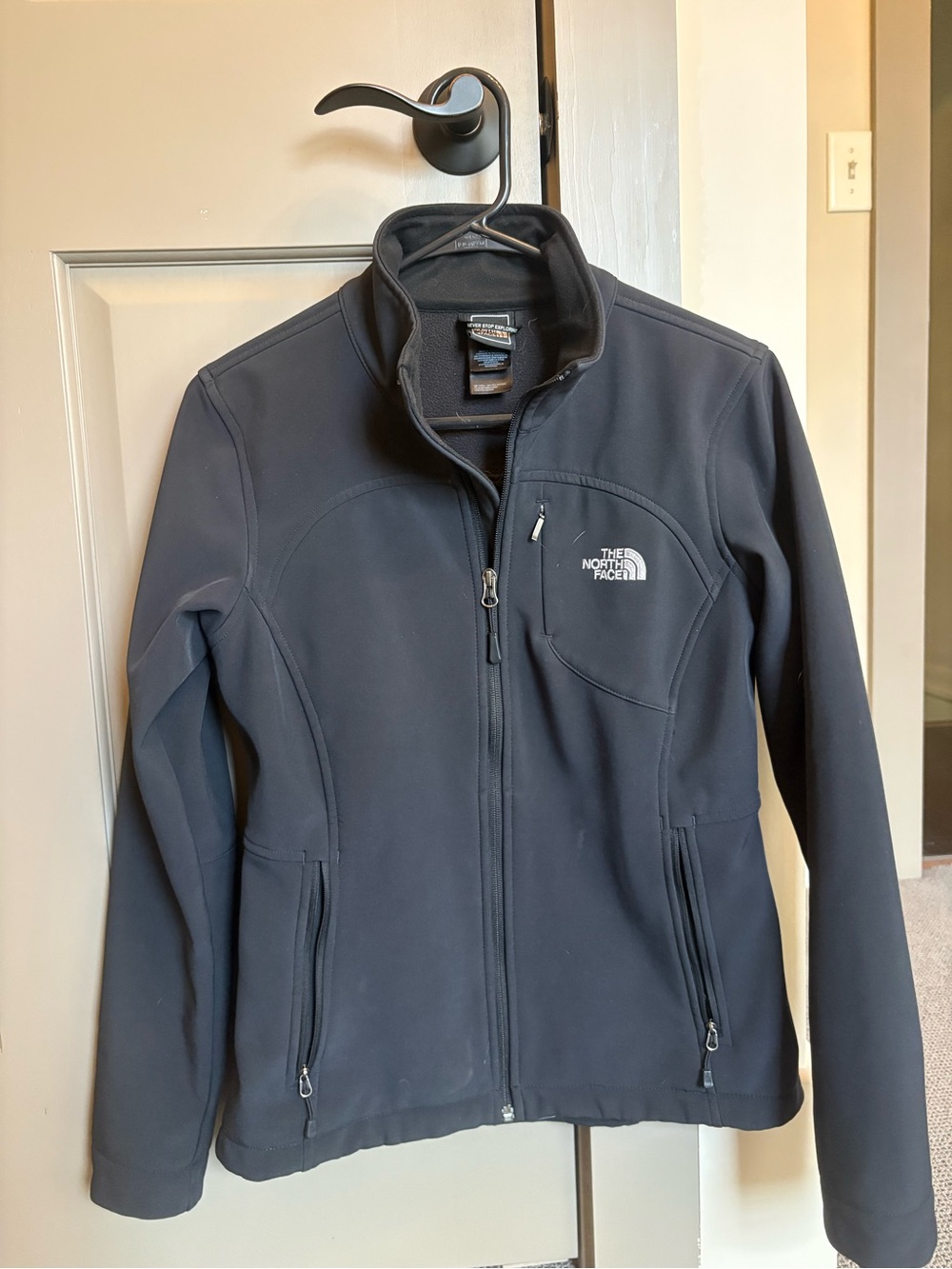 The North Face Women's Black Soft-Shell Utility Jacket